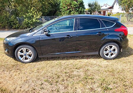 Ford Focus 1,6 EcoBoost 110kW Titanium Titanium