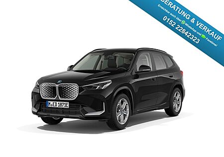 BMW iX1 eDrive20 HUD AHK Navi Massagesitze LED ACC