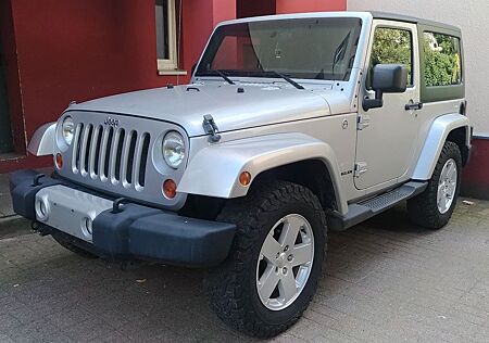 Jeep Wrangler Sahara Cabrio + Hardtop + Autom.