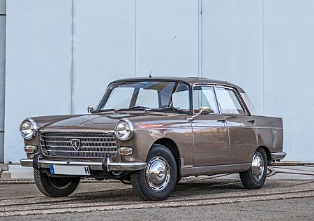 Peugeot 404 Superluxe injection