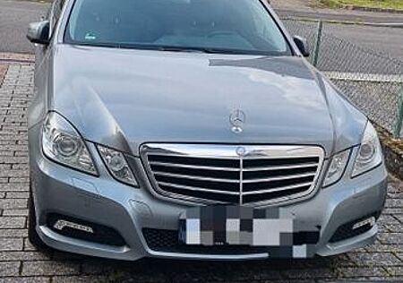 Mercedes-Benz E 350 CGI T BlueEFFICIENCY AVANTGARDE AVANTGARDE