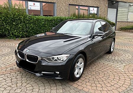 BMW 318 Sport Line*Xenon-LED*Automatik*SHZ*Tempo*Navi