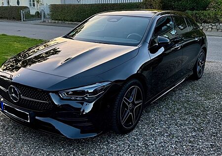 Mercedes-Benz CLA 200 Shooting Brake AMG