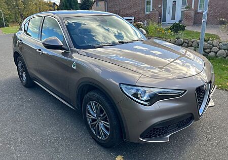 Alfa Romeo Stelvio 2.0 Turbo 16V AT8-Q4 Automatik