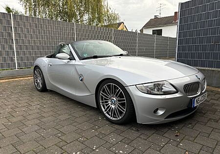 BMW Z4 3.0i Schalter, M-Sitze