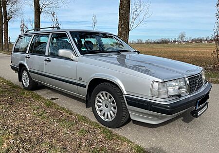 Volvo 940 Kombi Vollturbo Motor neu TOP gepflegt
