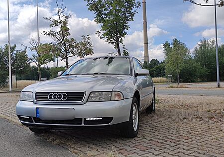 Audi A4 B5 1.8 Benziner 125 PS Baujahr 1998