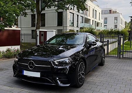 Mercedes-Benz E 300 Autom. -Vollausstattung
