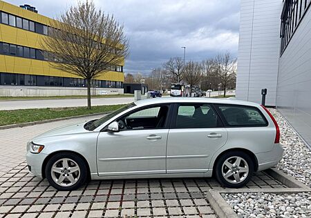 Volvo V50 Kombi D4 Business Edition