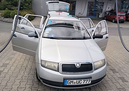 Skoda Fabia Combi 2004 TÜV/AU 11/2026 VB 1290€