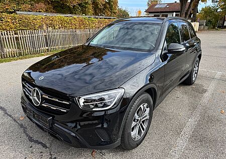 Mercedes-Benz GLC-Klasse GLC 200 4MATIC AHK/Night/Junge Sterne Garantie