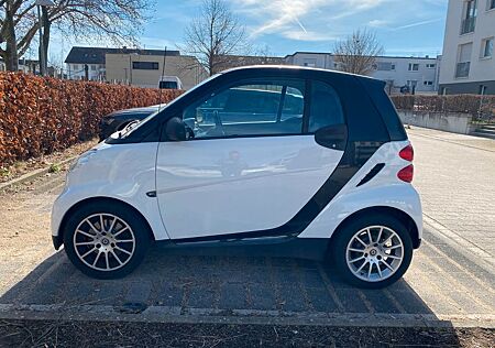Smart ForTwo TÜV, neue Reifen, Bremsscheiben Ölservice