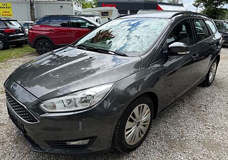 Ford Focus Turnier Business Navigation PDC Tempomat