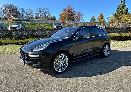 Porsche Cayenne Turbo S Turbo S Chrono Plus Burm.