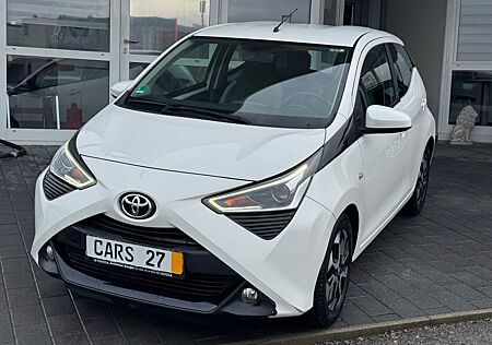 Toyota Aygo (X) Aygo -play Team D Kamera Klima