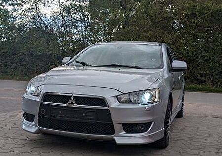 Mitsubishi Lancer 2.0 DI-D Invite