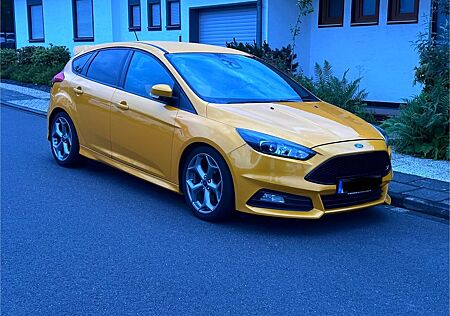 Ford Focus 2,0 EcoBoost ST ST