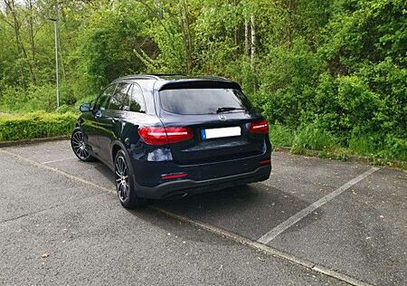 Mercedes-Benz GLC 350 d 4MATIC AMG Line Autom. AMG Line