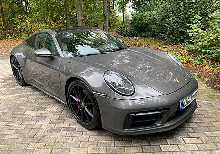 Porsche 992 Carrera 4S Coupé