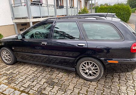 Volvo V40 1.8