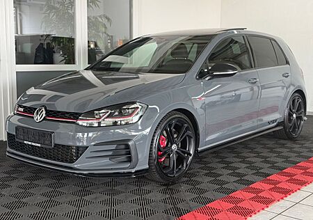 VW Golf Volkswagen VII Lim. GTI TCR Start-Stopp *Pano* AKRA*