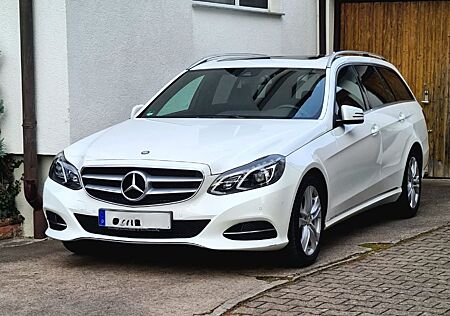 Mercedes-Benz E 250 T AVANTGARDE Autom. AVANTGARDE