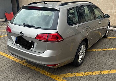 VW Golf Volkswagen 1.6TDI DSG Variant Scheckheft, Standheizung