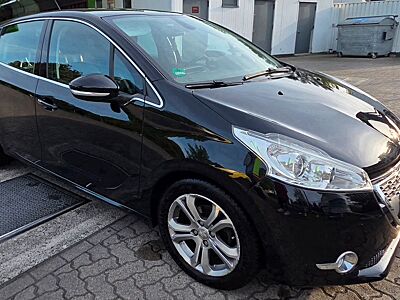Peugeot 208 1.6 120 PS TÜV NEU