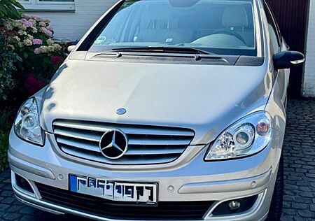 Mercedes-Benz B 170 -