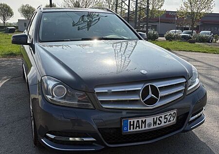 Mercedes-Benz C 220 CDI 4MATIC T AVANTGARDE Autom. AVANTGARDE
