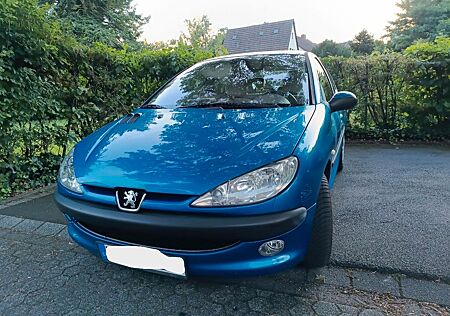 Peugeot 206 - technisch top - sehr zuverlässig