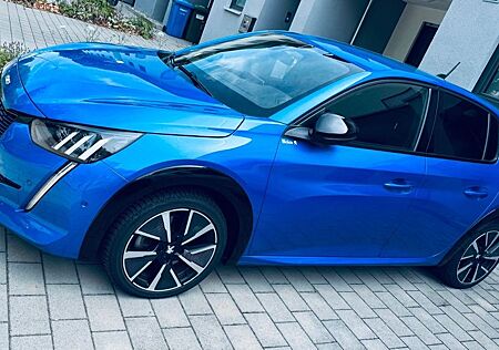 Peugeot e-208 136 GT-Line