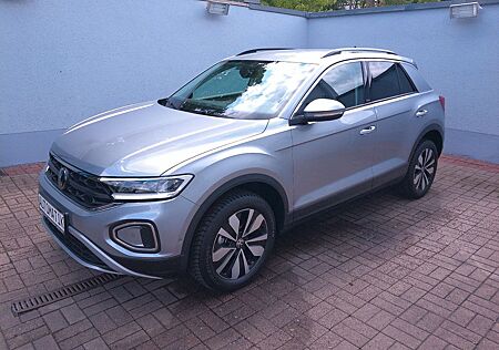 VW T-Roc Volkswagen 1,5 TSI DSG Move NAV RFK AppC. AID