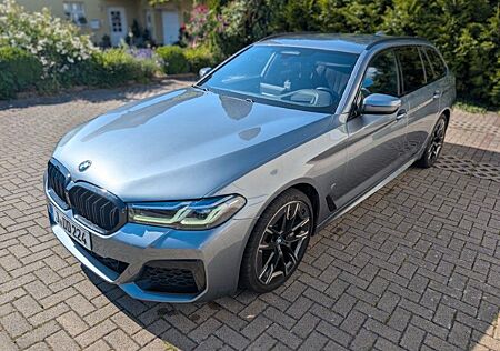 BMW 540d xDrive Touring - Garantie, Standhzg., Laser