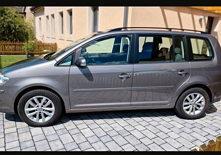 VW Touran Volkswagen 1.4 TSI 103kW -