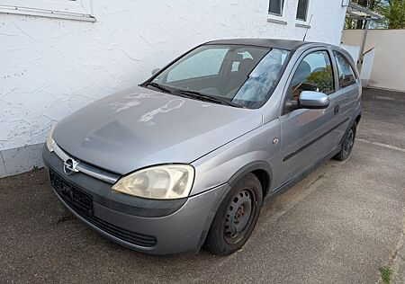 Opel Corsa 1.2 -