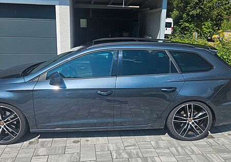 Seat Leon 2.0 TSI CUPRA 4Drive DSG Sportstourer S...