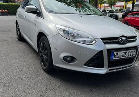 Ford Focus 1,6 Kombi oder Tausch