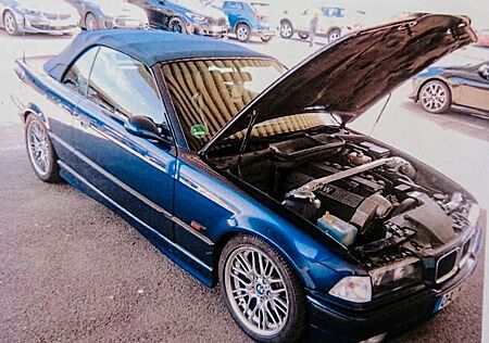 BMW 320i Cabrio Oldtimer Tüv bei Kauf Neu