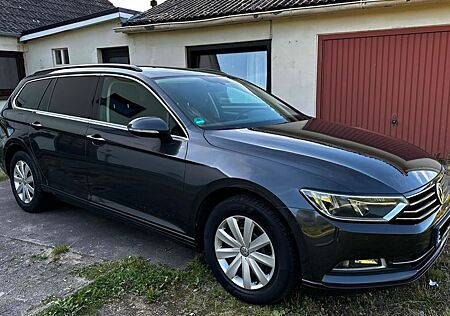 VW Passat Variant Volkswagen 2.0 TDI DSG Comfortline Varia...