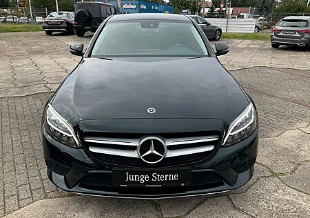 Mercedes-Benz C 180 - Smaragdgrün