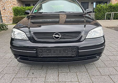 Opel Astra 1.6 Selection
