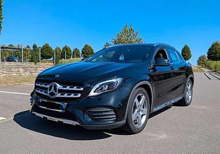Mercedes-Benz GLA 220 4MATIC AMG