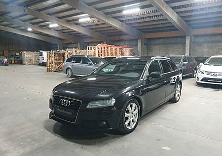 Audi A4 Avant S line Sportpaket / plus quattro _ Lede