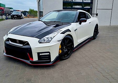 Nissan GT-R NISMO MY20 Europe TAG Heuer