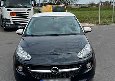 Opel Adam 1.2 -