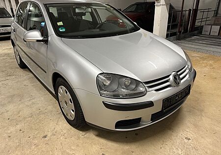VW Golf Volkswagen V Lim. Trendline orig. 118000 Km