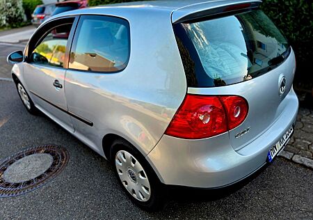 VW Golf Volkswagen V Lim. Trendline KLIMA 1HAND GARANTIE