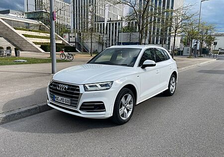Audi Q5 50 TDI / S-Line / MMI / LED / 360* / AHK