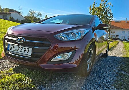 Hyundai i30 blue 1.4 YES! Vollausstattung